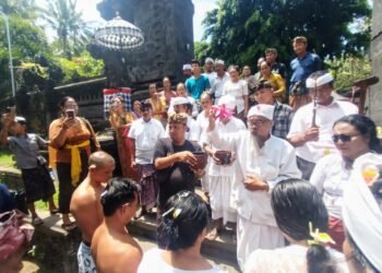Dijemput Ribuan Krama Desa Adat Bugbug, 3 Pejuang Terakhir Kembali Hirup Udara Bebas