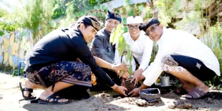 Tim Riset MORA IAHN GDE Pudja Mataram Berkolaborasi Dengan Poltekkes Kemenkes Denpasar Dan Yayasan Rare Semesta, Gelar Aksi Ekoteologi Di Natah Edukasi Rare Semesta
