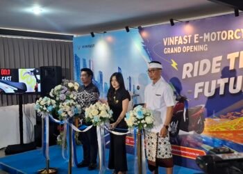 VinFast Buka Dealer Motor Listrik Pertama di Bali