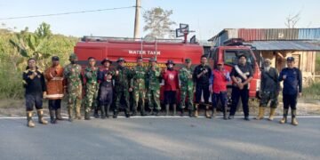 Lahan Terbakar di Nanga-Nanga Kendari, Petugas Gabungan Bergerak Cepat